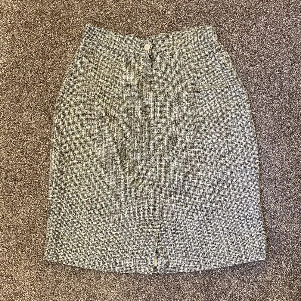 Tina Hagen Women's Vintage Mini Skirt Size S Gray Back Closure Made in USA EUC